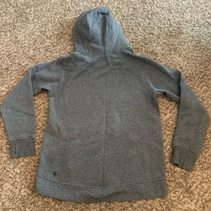 Lululemon sweatshirt